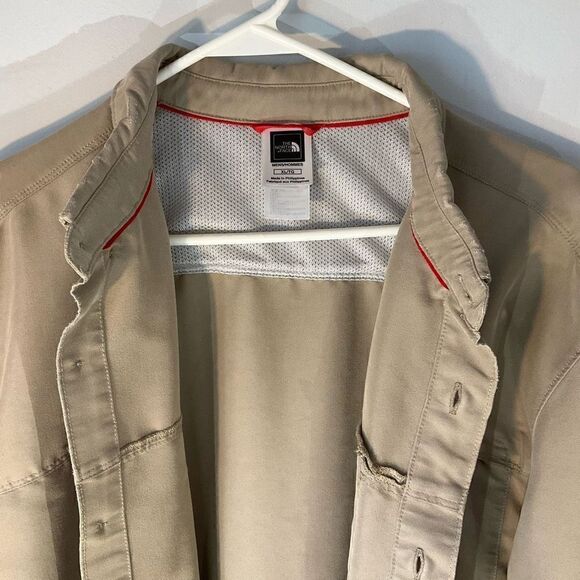 Men’s The North Face Button Down Utility Oxford Shirt Shacket, khaki, XL - Picture 9 of 16